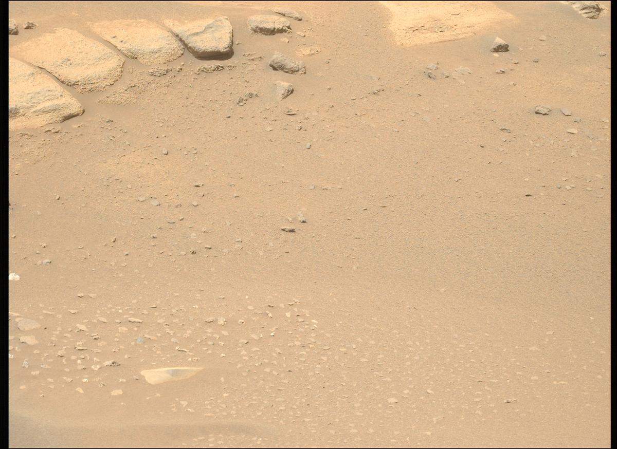 This image was taken by MCZ_LEFT onboard NASA's Mars rover Perseverance on Sol 998