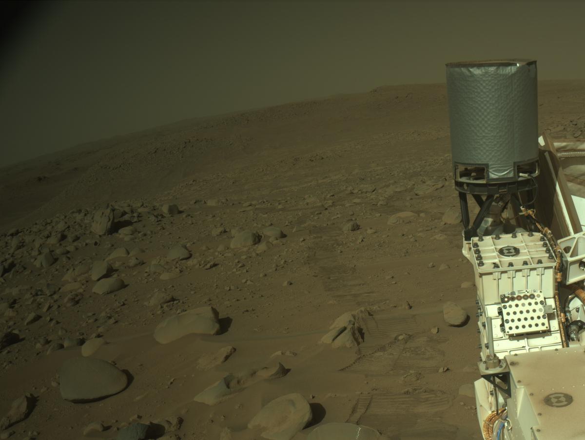 This image was taken by NAVCAM_LEFT onboard NASA's Mars rover Perseverance on Sol 999