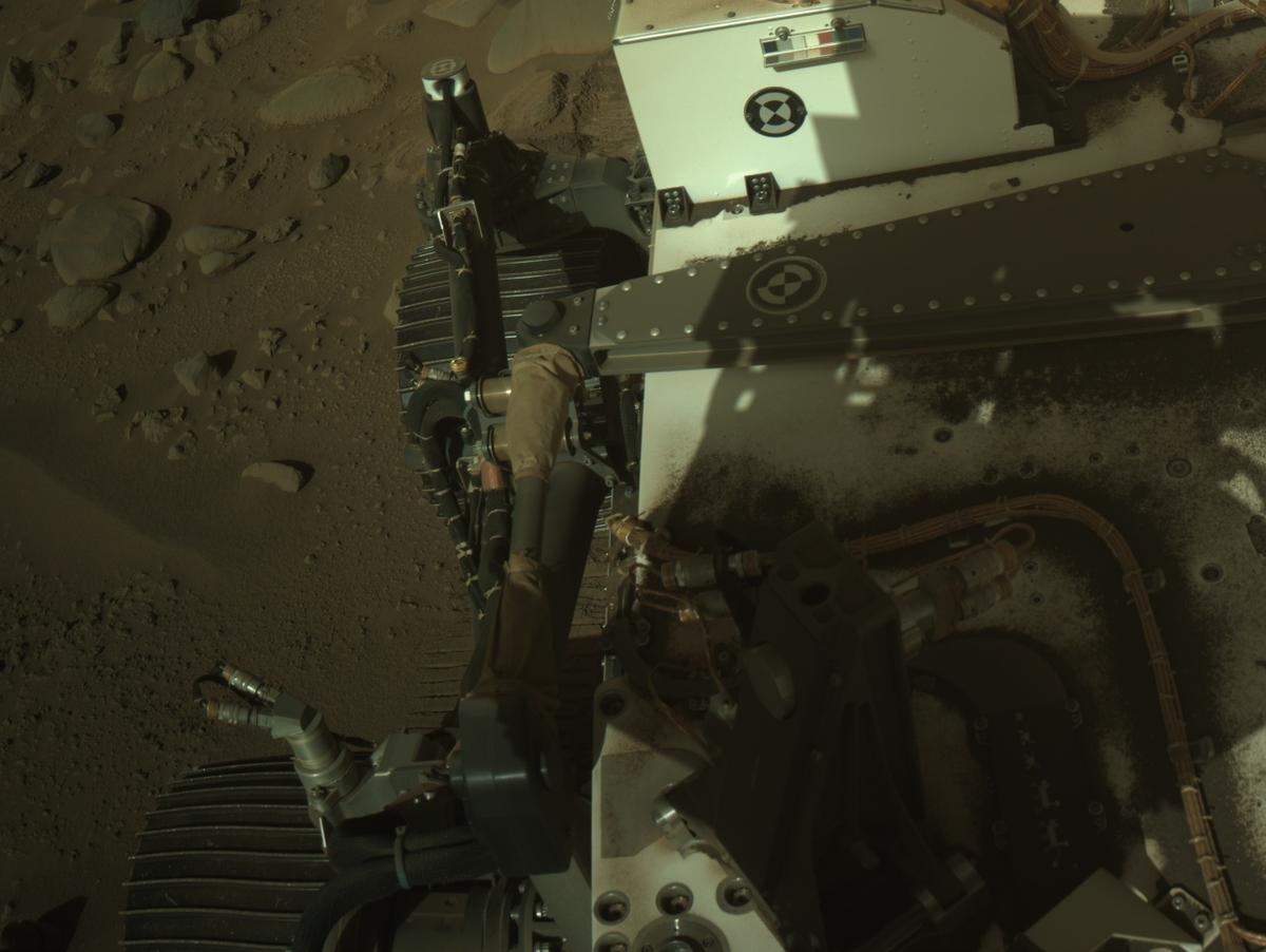 This image was taken by NAVCAM_RIGHT onboard NASA's Mars rover Perseverance on Sol 999