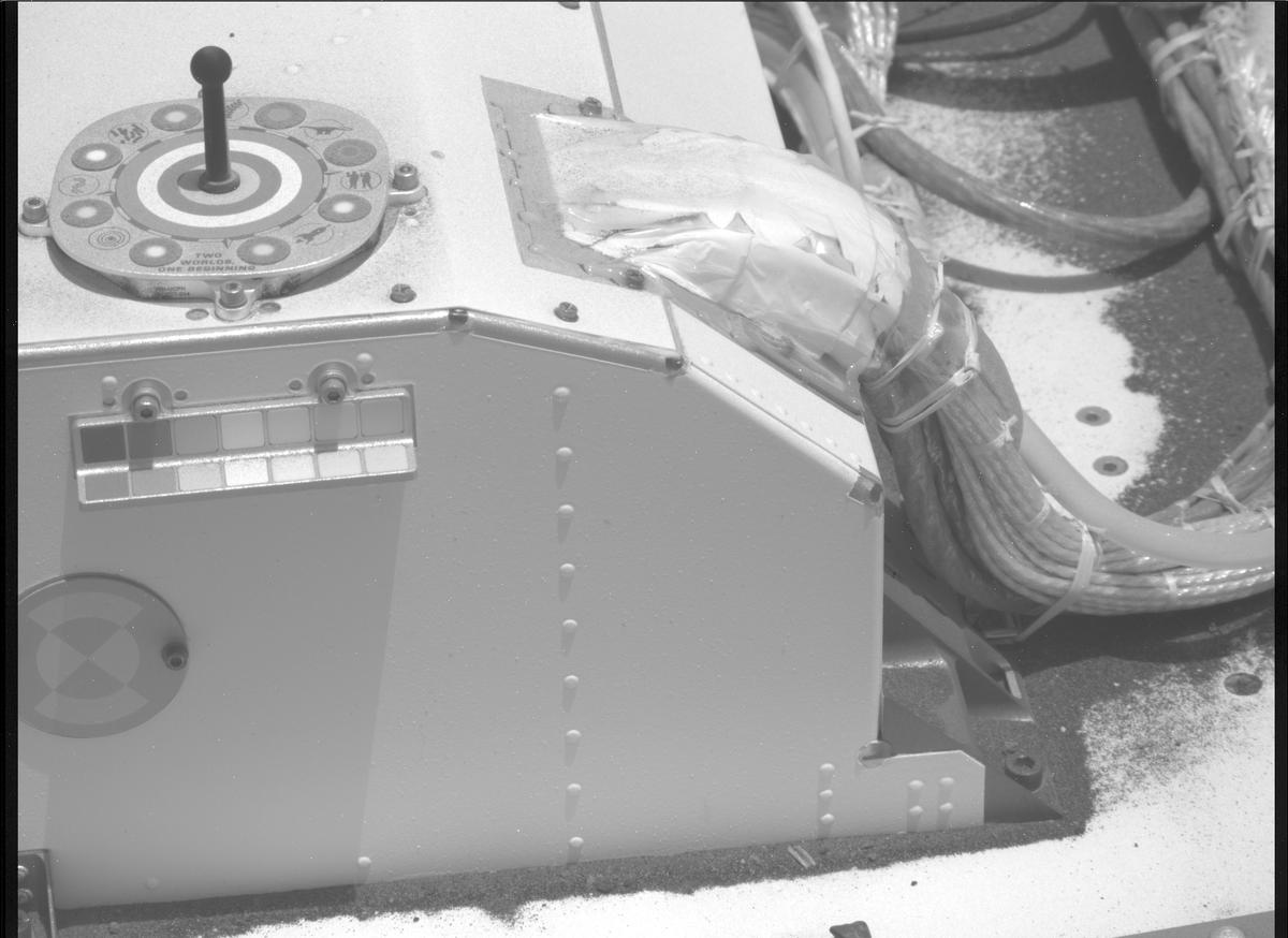 This image was taken by MCZ_RIGHT onboard NASA's Mars rover Perseverance on Sol 1000