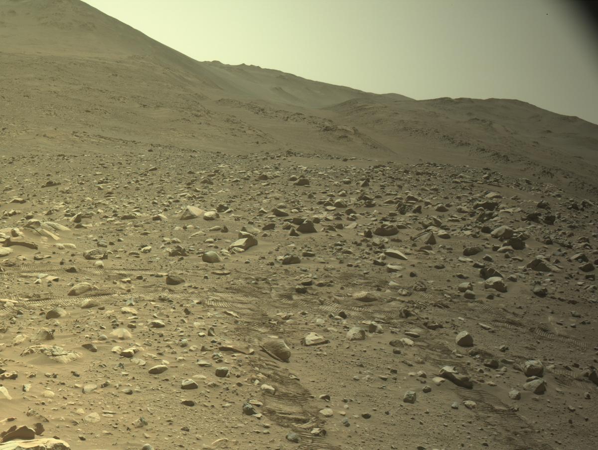 This image was taken by NAVCAM_RIGHT onboard NASA's Mars rover Perseverance on Sol 1001