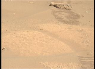 View image taken on Mars, Mars Perseverance Sol 1002: Left Mastcam-Z Camera