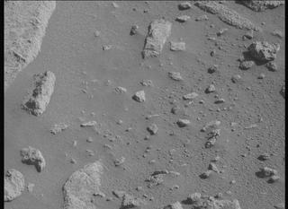 View image taken on Mars, Mars Perseverance Sol 1002: Right Mastcam-Z Camera