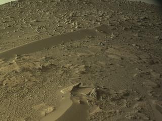 View image taken on Mars, Mars Perseverance Sol 1004: Right Navigation Camera (Navcam)