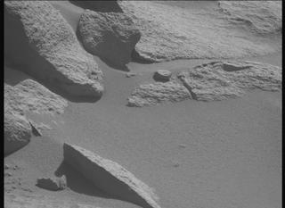 View image taken on Mars, Mars Perseverance Sol 1009: Right Mastcam-Z Camera