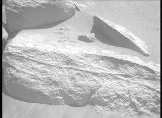 View image taken on Mars, Mars Perseverance Sol 1009: Right Mastcam-Z Camera