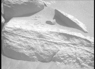 View image taken on Mars, Mars Perseverance Sol 1009: Right Mastcam-Z Camera