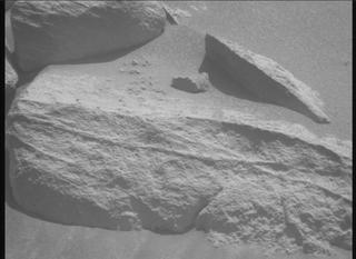 View image taken on Mars, Mars Perseverance Sol 1009: Right Mastcam-Z Camera