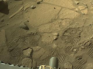 View image taken on Mars, Mars Perseverance Sol 1019: Right Navigation Camera (Navcam)