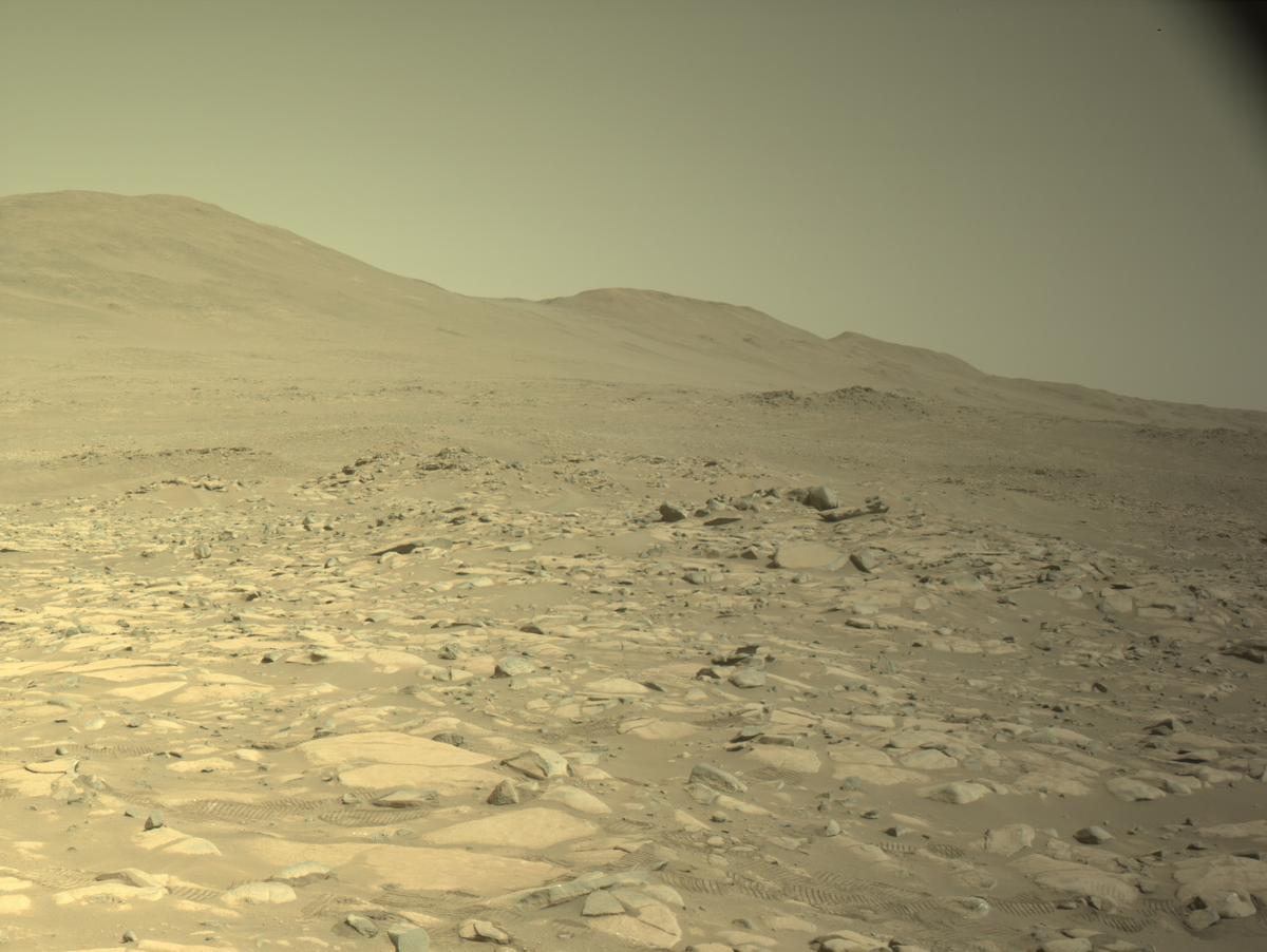 This image was taken by NAVCAM_RIGHT onboard NASA's Mars rover Perseverance on Sol 1020