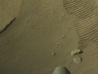 View image taken on Mars, Mars Perseverance Sol 1021: Right Navigation Camera (Navcam)