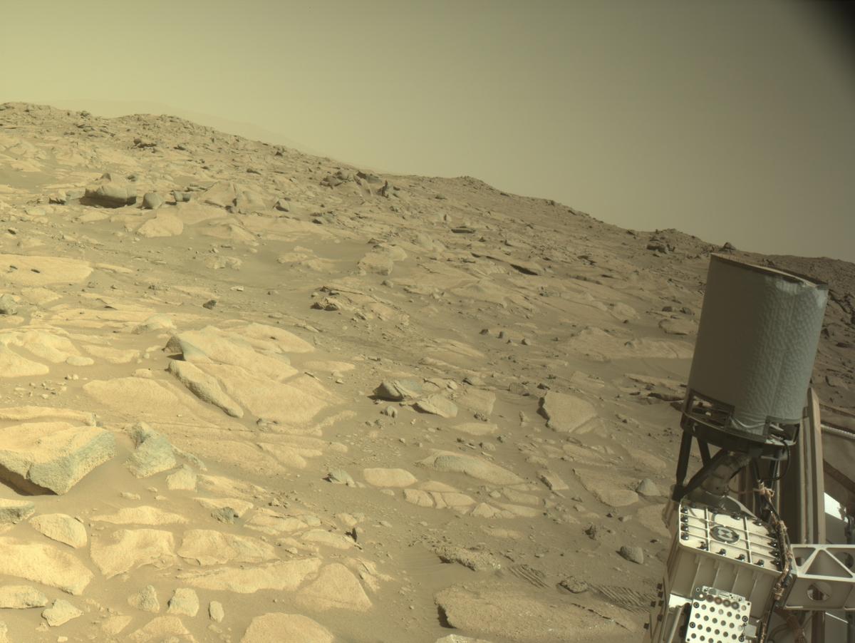 This image was taken by NAVCAM_LEFT onboard NASA's Mars rover Perseverance on Sol 1025