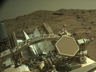 View image taken on Mars, Mars Perseverance Sol 1025: Right Navigation Camera (Navcam)