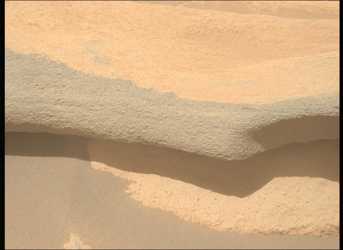 This image was taken by MCZ_LEFT onboard NASA's Mars rover Perseverance on Sol 1027