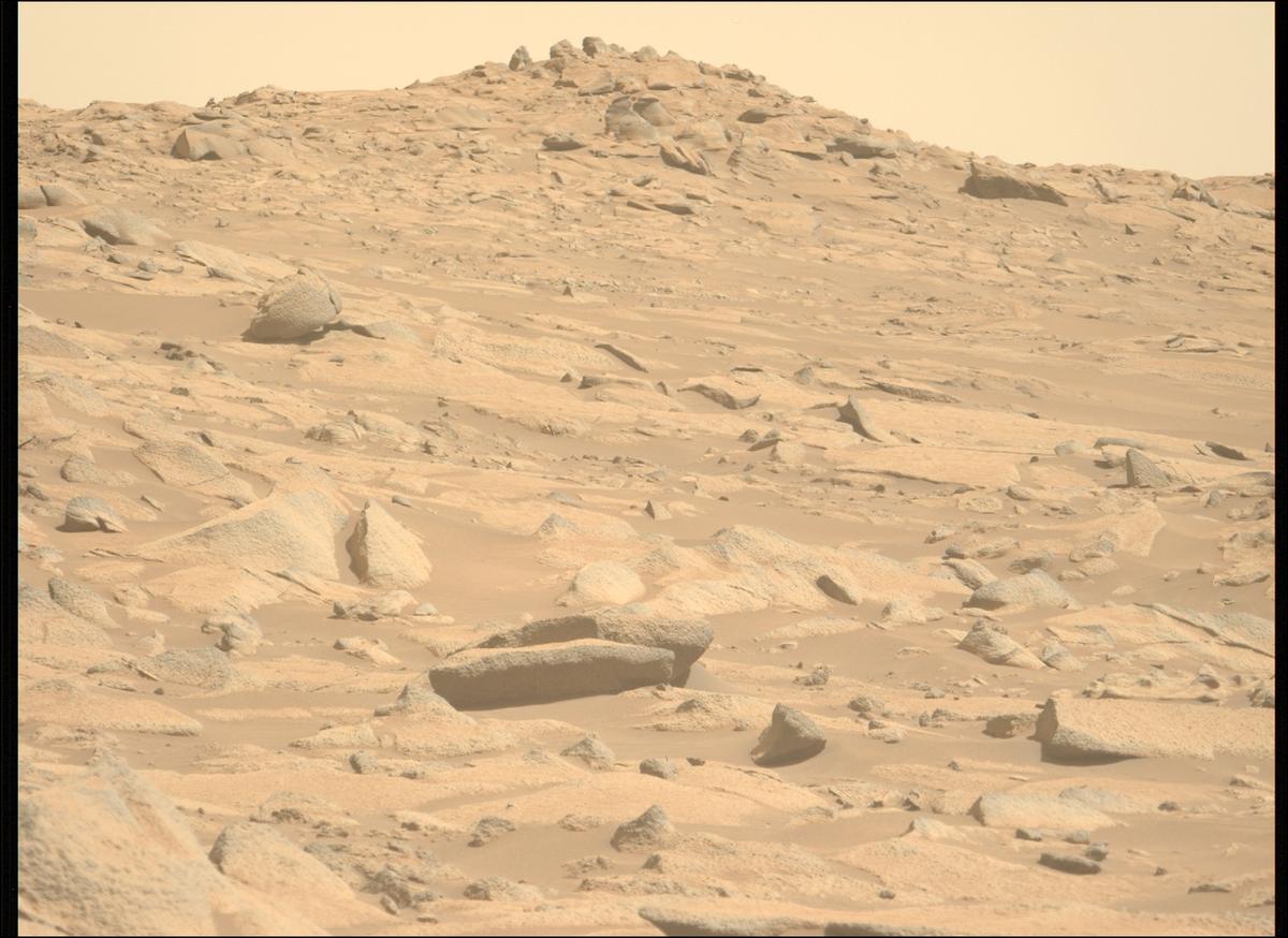 This image was taken by MCZ_LEFT onboard NASA's Mars rover Perseverance on Sol 1027