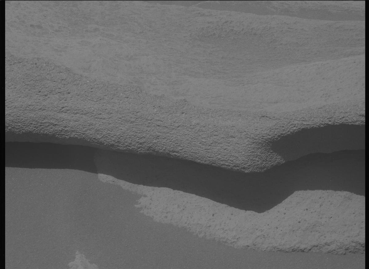 This image was taken by MCZ_LEFT onboard NASA's Mars rover Perseverance on Sol 1027