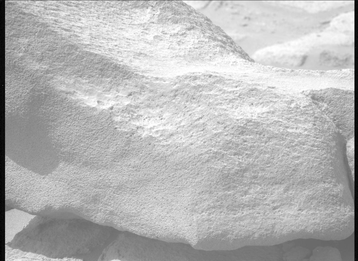 This image was taken by MCZ_LEFT onboard NASA's Mars rover Perseverance on Sol 1032