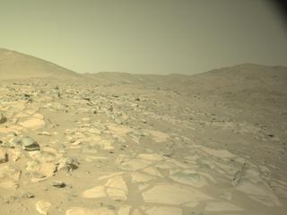 View image taken on Mars, Mars Perseverance Sol 1034: Right Navigation Camera (Navcam)