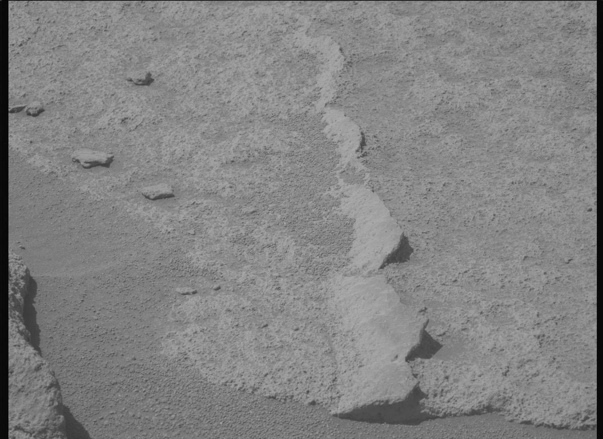 This image was taken by MCZ_LEFT onboard NASA's Mars rover Perseverance on Sol 1034