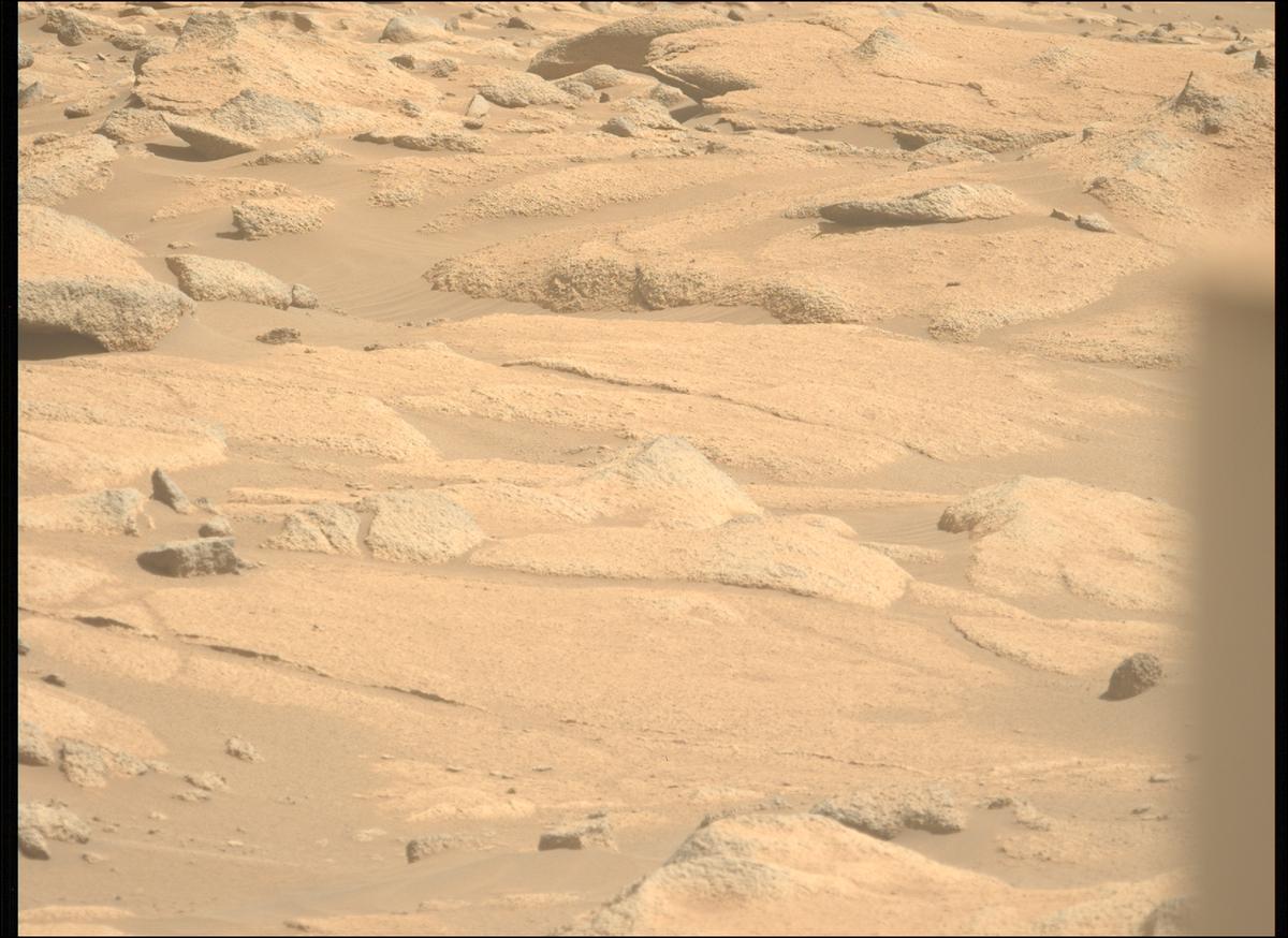 This image was taken by MCZ_LEFT onboard NASA's Mars rover Perseverance on Sol 1034