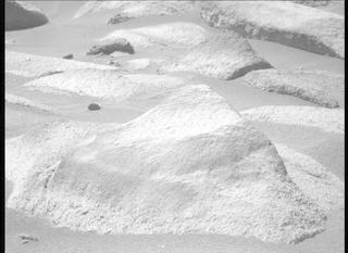 View image taken on Mars, Mars Perseverance Sol 1034: Left Mastcam-Z Camera