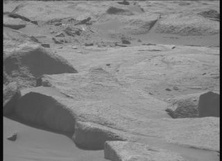 View image taken on Mars, Mars Perseverance Sol 1034: Right Mastcam-Z Camera