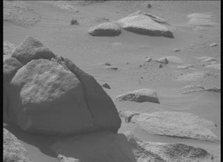 View image taken on Mars, Mars Perseverance Sol 1034: Right Mastcam-Z Camera