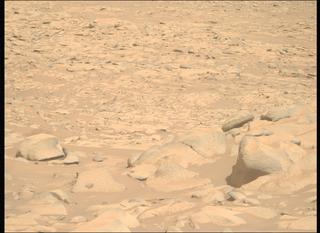 View image taken on Mars, Mars Perseverance Sol 1034: Right Mastcam-Z Camera