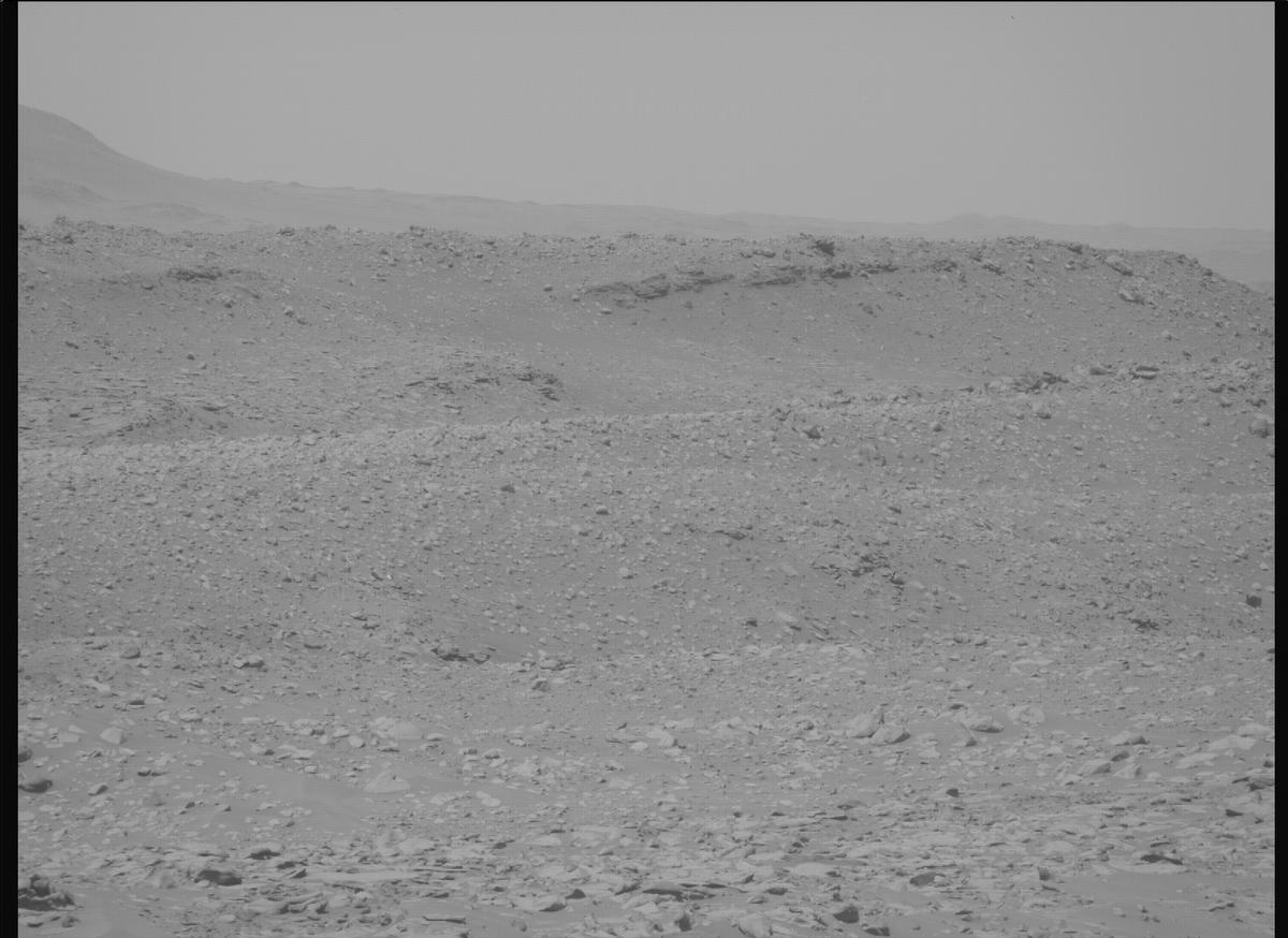 This image was taken by MCZ_RIGHT onboard NASA's Mars rover Perseverance on Sol 1035