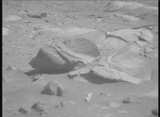 View image taken on Mars, Mars Perseverance Sol 1035: Right Mastcam-Z Camera