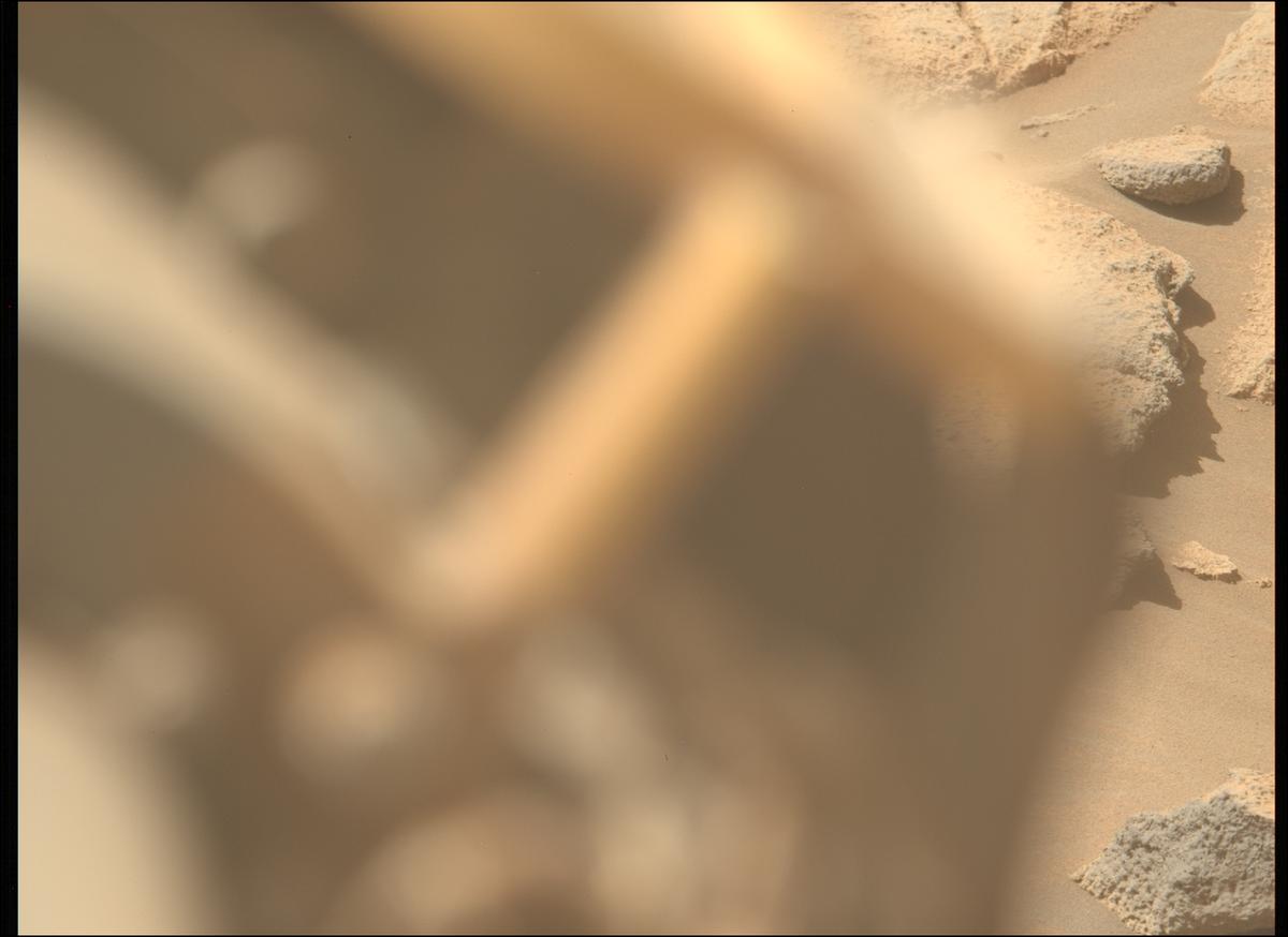This image was taken by MCZ_LEFT onboard NASA's Mars rover Perseverance on Sol 1039
