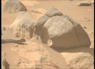 View image taken on Mars, Mars Perseverance Sol 1039: Right Mastcam-Z Camera