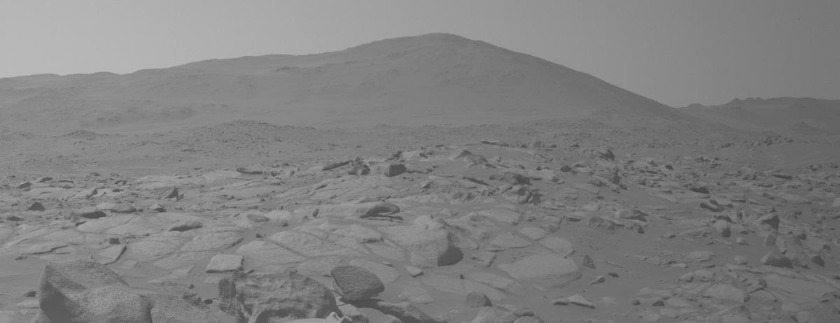This image was taken by NAVCAM_RIGHT onboard NASA's Mars rover Perseverance on Sol 1040