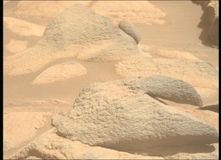 View image taken on Mars, Mars Perseverance Sol 1040: Left Mastcam-Z Camera