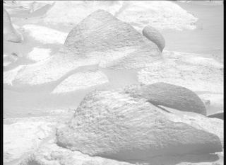 View image taken on Mars, Mars Perseverance Sol 1040: Right Mastcam-Z Camera