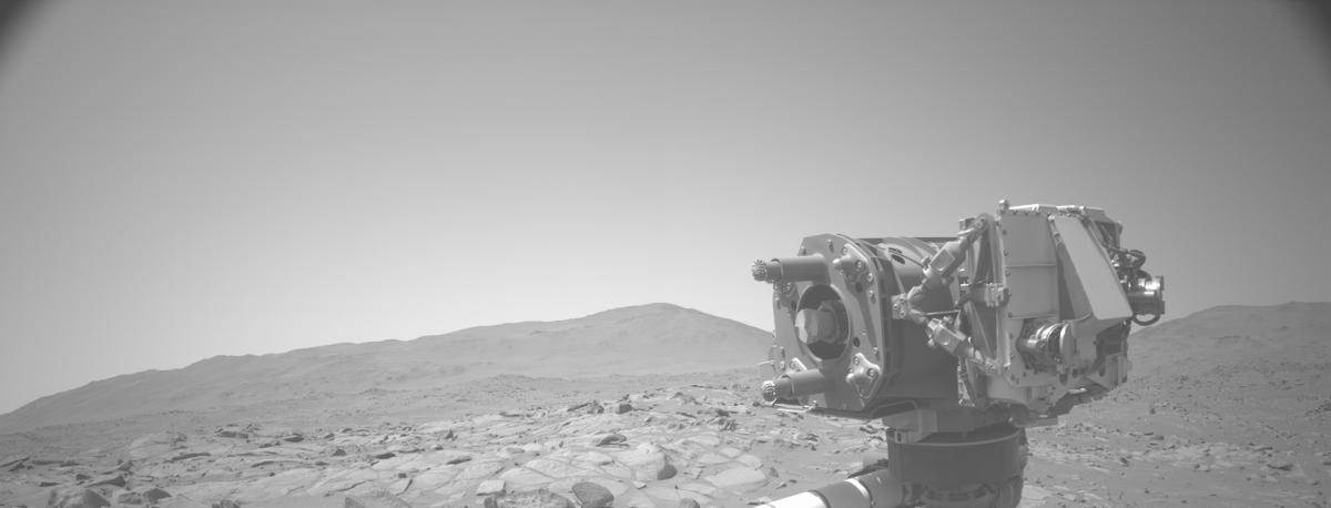 This image was taken by NAVCAM_RIGHT onboard NASA's Mars rover Perseverance on Sol 1041