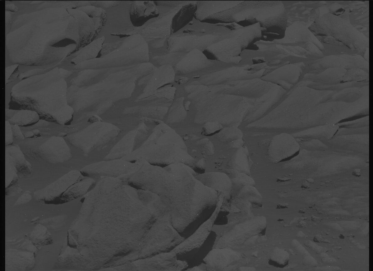 This image was taken by MCZ_LEFT onboard NASA's Mars rover Perseverance on Sol 1044