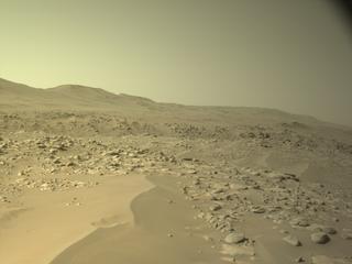 View image taken on Mars, Mars Perseverance Sol 1046: Right Navigation Camera (Navcam)