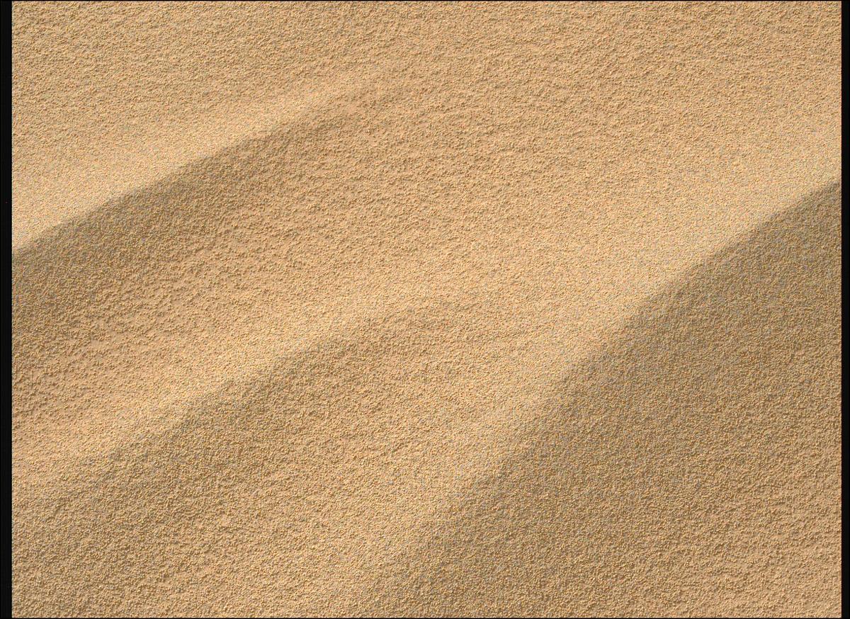 This image was taken by MCZ_LEFT onboard NASA's Mars rover Perseverance on Sol 1046