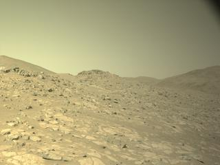 View image taken on Mars, Mars Perseverance Sol 1048: Right Navigation Camera (Navcam)