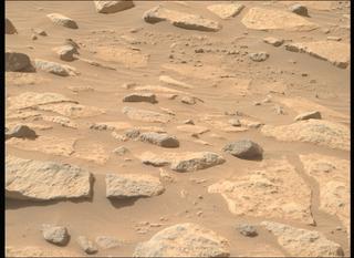 View image taken on Mars, Mars Perseverance Sol 1048: Right Mastcam-Z Camera