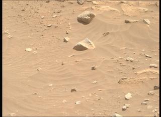 View image taken on Mars, Mars Perseverance Sol 1048: Right Mastcam-Z Camera
