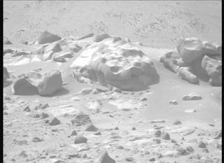 View image taken on Mars, Mars Perseverance Sol 1048: Right Mastcam-Z Camera
