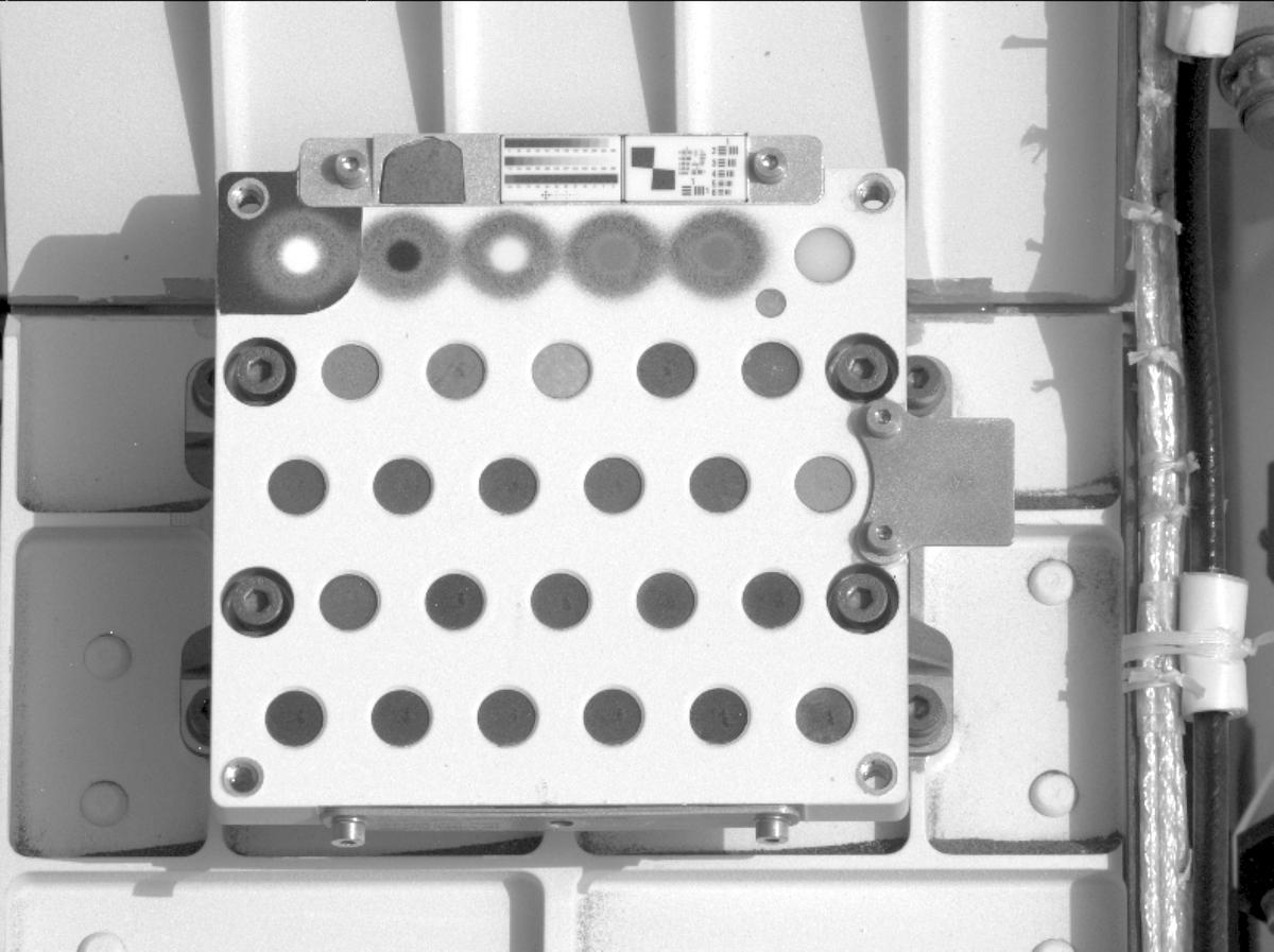 This image was taken by MCZ_RIGHT onboard NASA's Mars rover Perseverance on Sol 1048