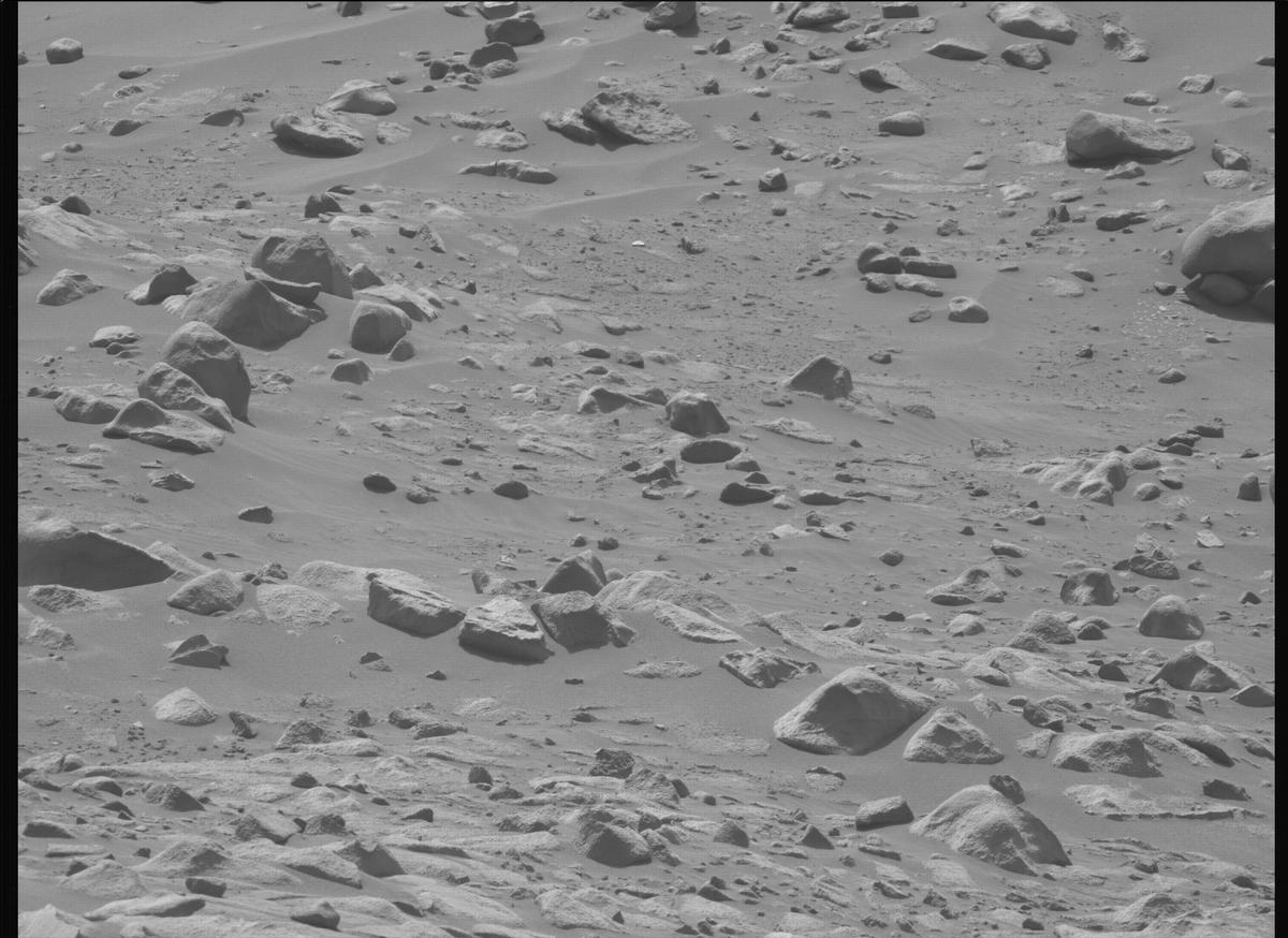 This image was taken by MCZ_LEFT onboard NASA's Mars rover Perseverance on Sol 1049