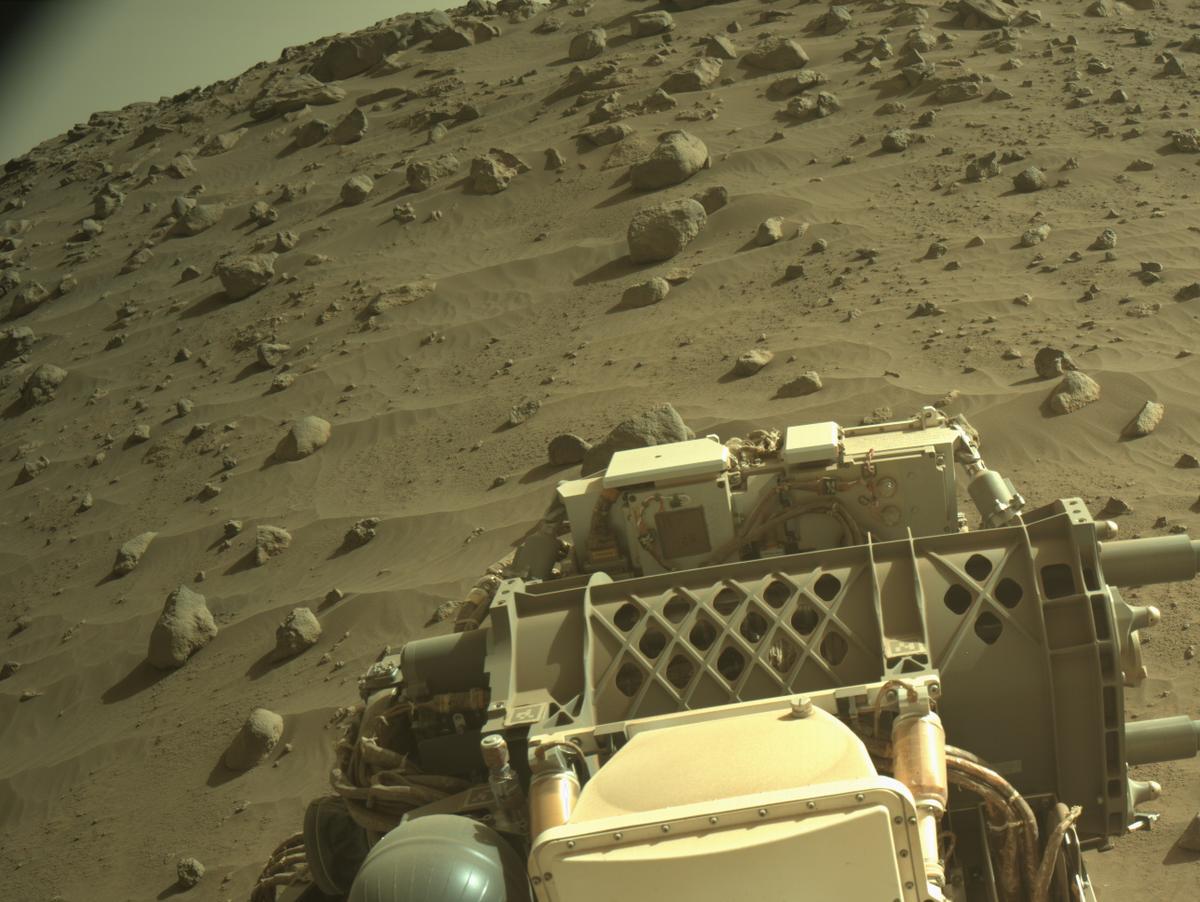 This image was taken by NAVCAM_RIGHT onboard NASA's Mars rover Perseverance on Sol 1052