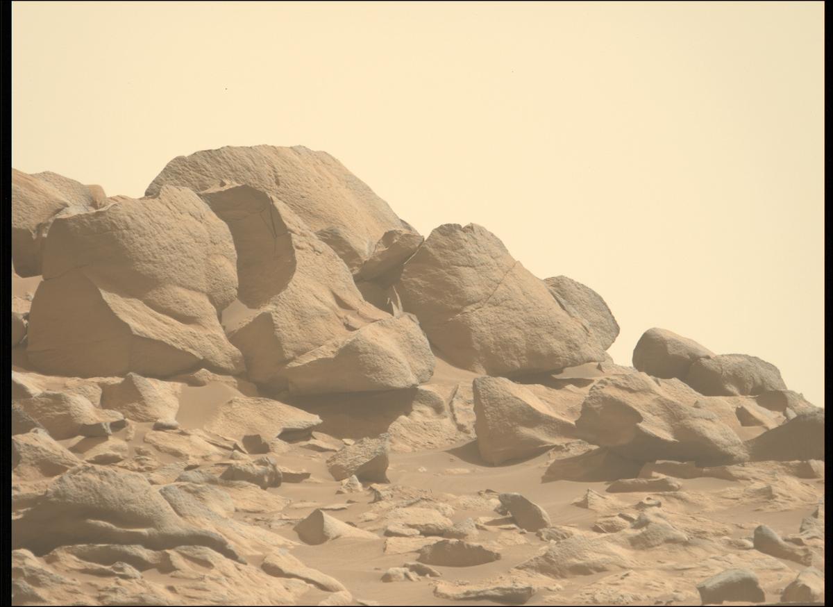 This image was taken by MCZ_LEFT onboard NASA's Mars rover Perseverance on Sol 1054