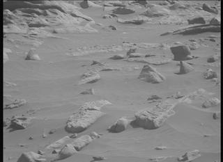 View image taken on Mars, Mars Perseverance Sol 1054: Left Mastcam-Z Camera