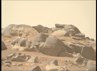 View image taken on Mars, Mars Perseverance Sol 1054: Right Mastcam-Z Camera