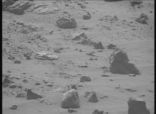 View image taken on Mars, Mars Perseverance Sol 1054: Right Mastcam-Z Camera